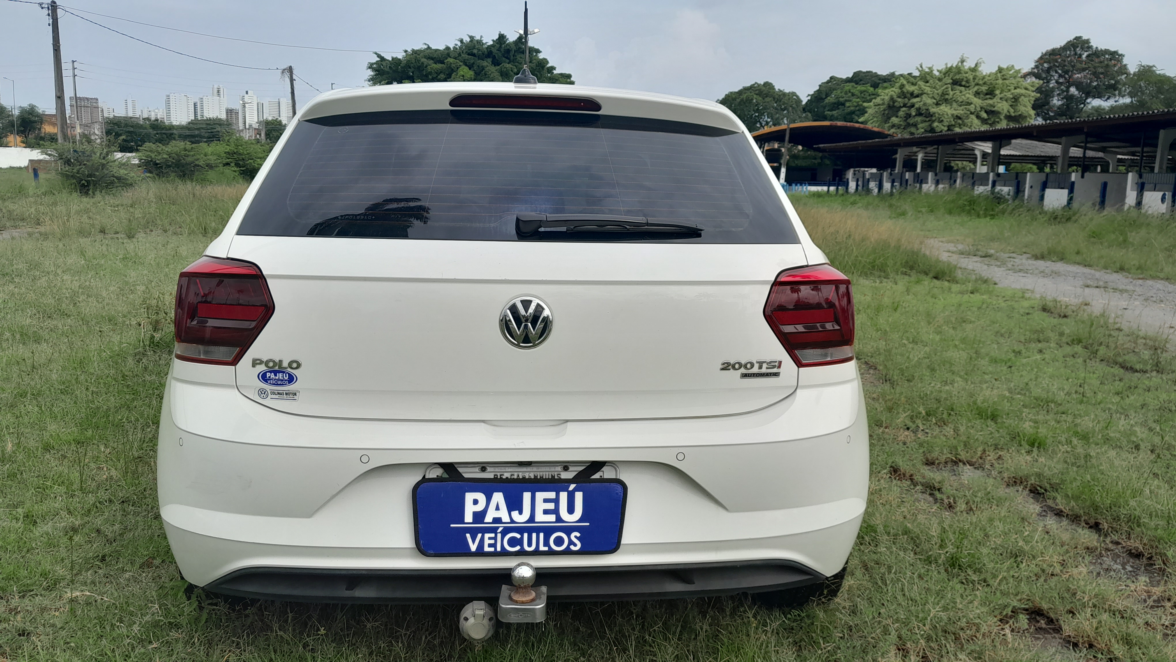 VOLKSWAGEN         POLO