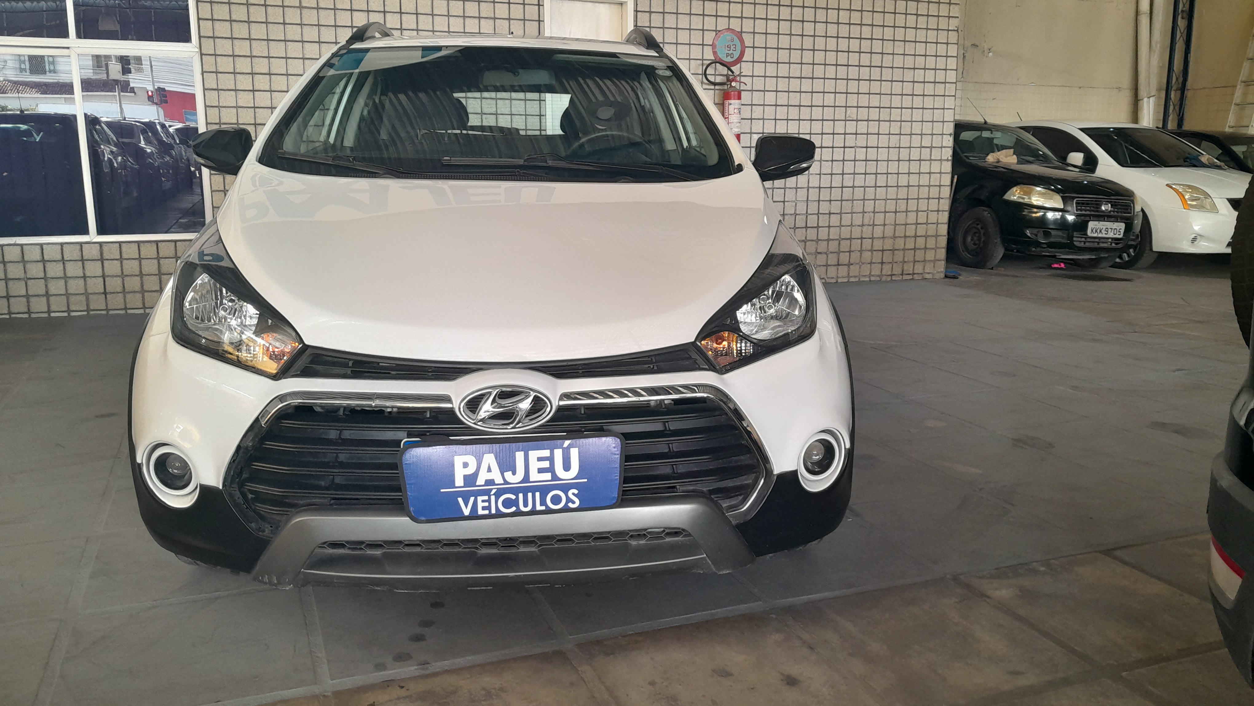 HYUNDAI         HB20X