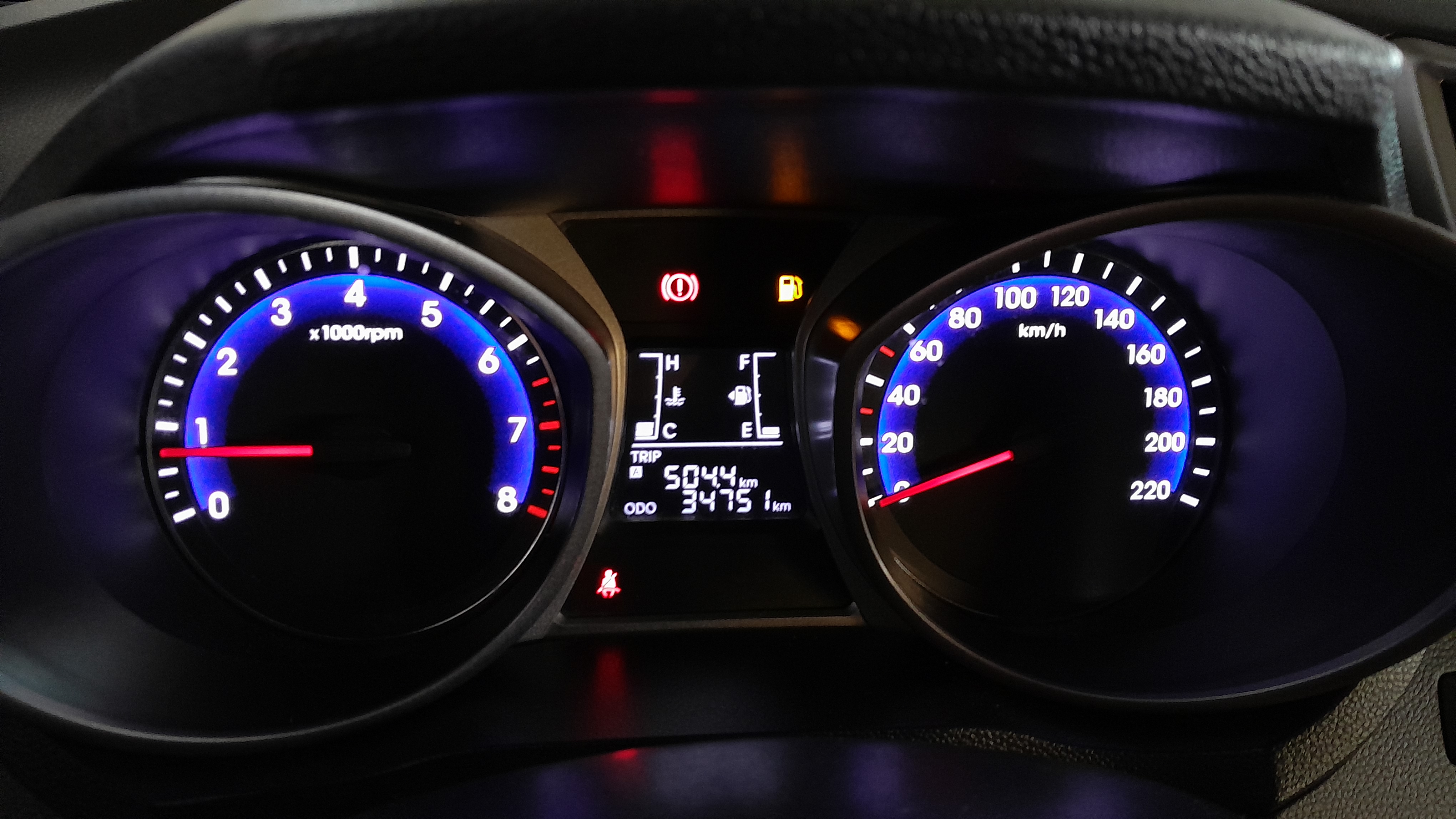 HYUNDAI         HB20X