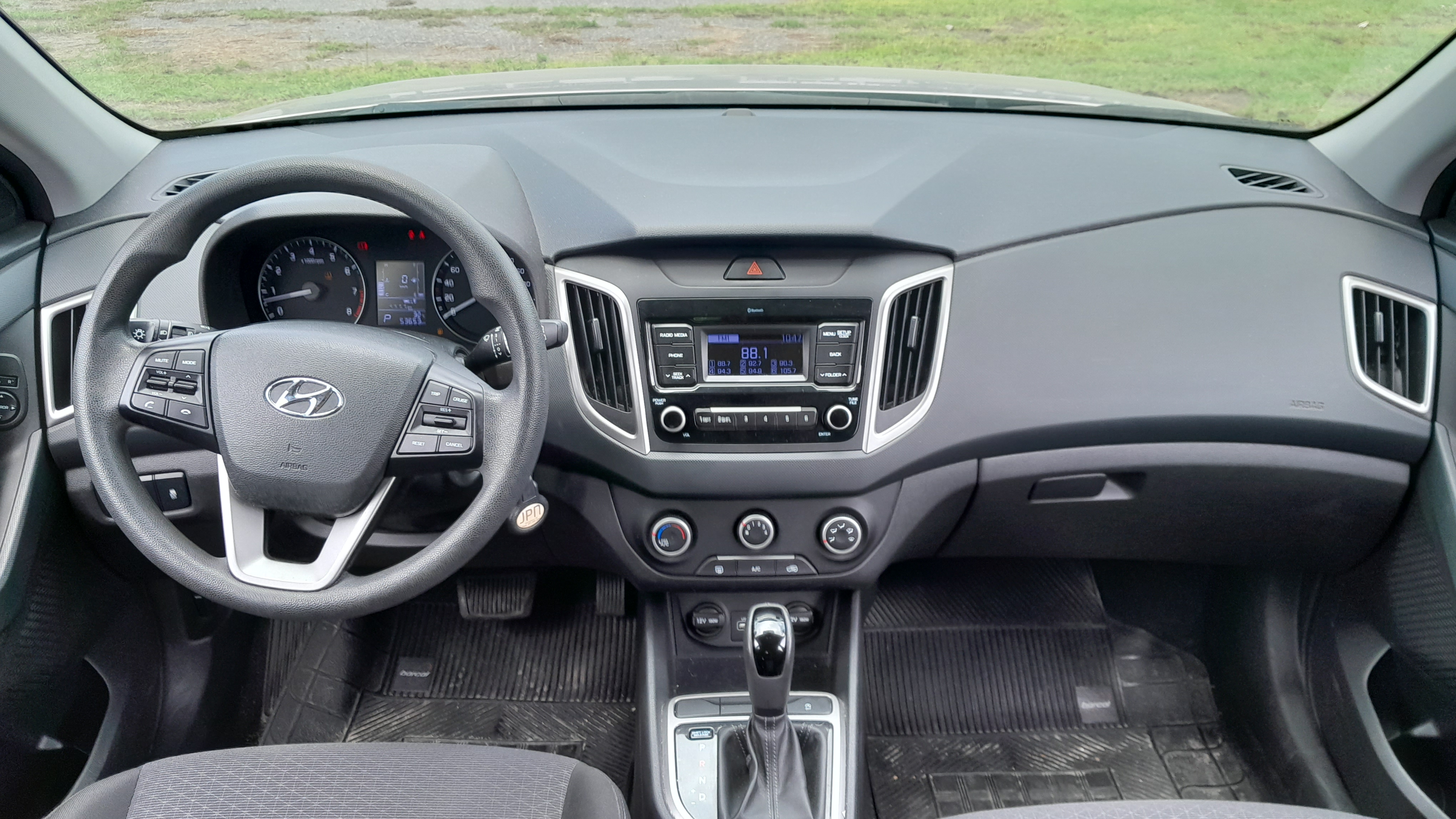 HYUNDAI         CRETA